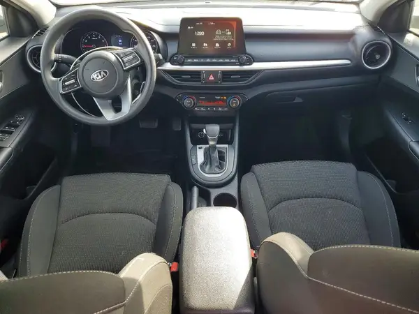 3KPF24AD2KE120471 2019 KIA FORTE - Image 8