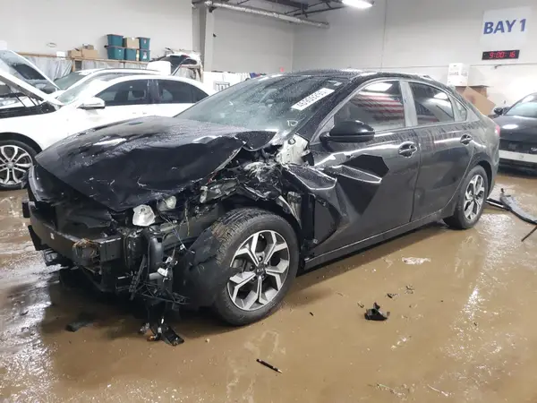 3KPF24AD2KE120499 2019 KIA FORTE - Image 1