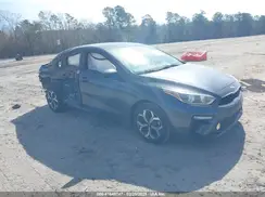 3KPF24AD2KE122785 2019 KIA FORTE