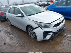 3KPF24AD2KE124360 2019 KIA FORTE