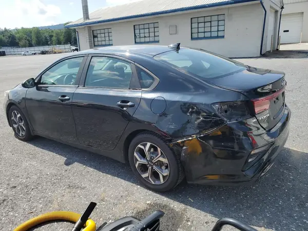 3KPF24AD2KE124598 2019 KIA FORTE - Image 2