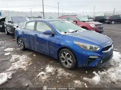 3KPF24AD2KE124858 2019 KIA FORTE
