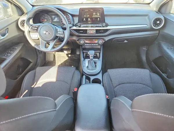 3KPF24AD2KE126044 2019 KIA FORTE - Image 8