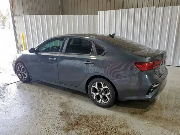 3KPF24AD2KE126058 2019 KIA FORTE - Image 2