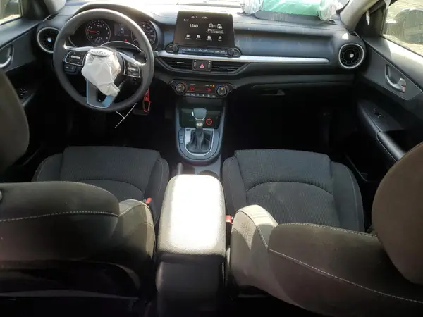3KPF24AD2KE126674 2019 KIA FORTE - Image 8