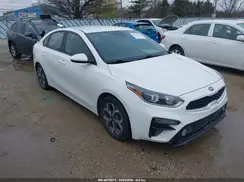 3KPF24AD2KE133897 2019 KIA FORTE