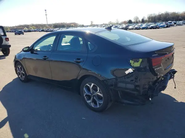 3KPF24AD2KE135116 2019 KIA FORTE - Image 2