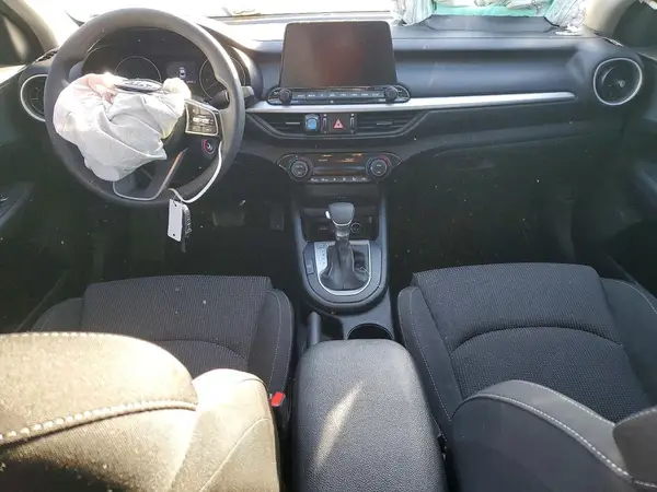 3KPF24AD2KE136394 2019 KIA FORTE - Image 8