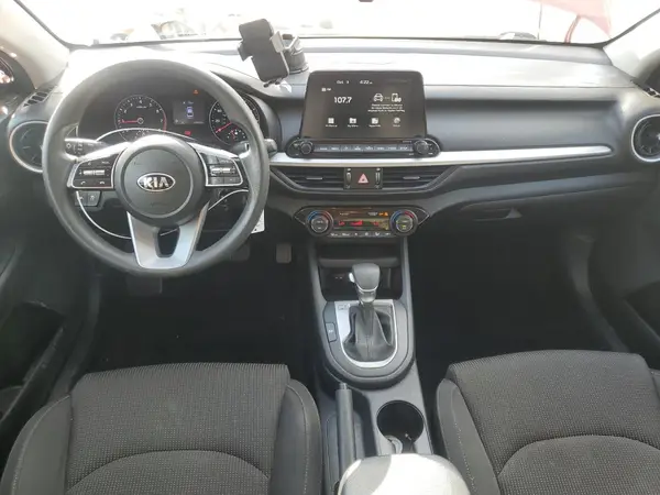 3KPF24AD2KE138128 2019 KIA FORTE - Image 8