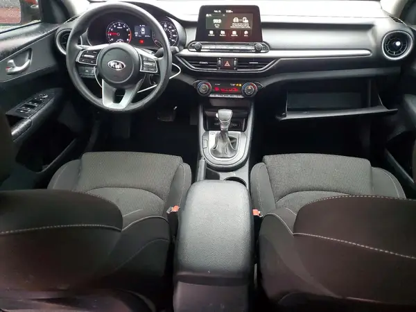 3KPF24AD2KE138288 2019 KIA FORTE - Image 8