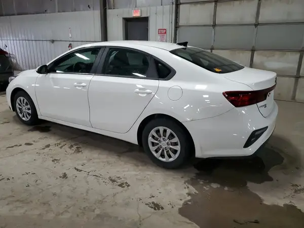 3KPF24AD2KE138372 2019 KIA FORTE - Image 2