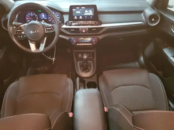 3KPF24AD2KE138372 2019 KIA FORTE - Image 8