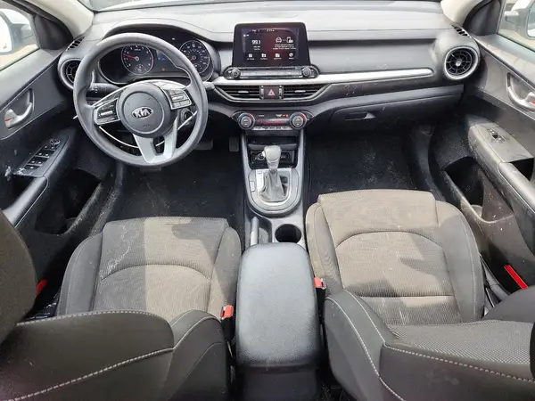 3KPF24AD2KE138677 2019 KIA FORTE - Image 8