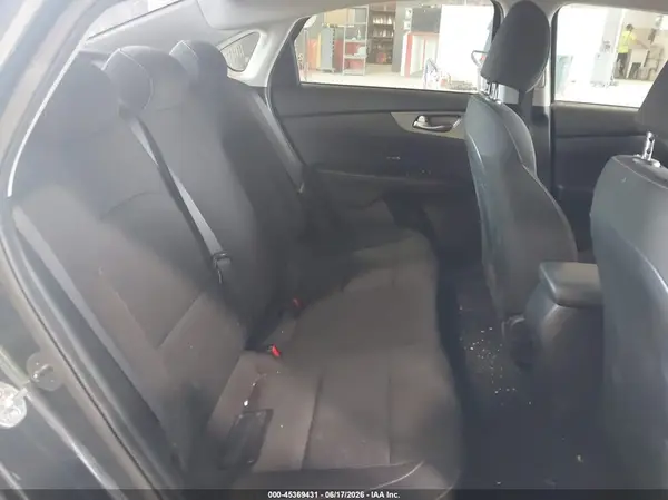 3KPF24AD2KE139506 2019 KIA FORTE - Image 8