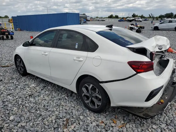 3KPF24AD2LE141273 2020 KIA FORTE - Image 2
