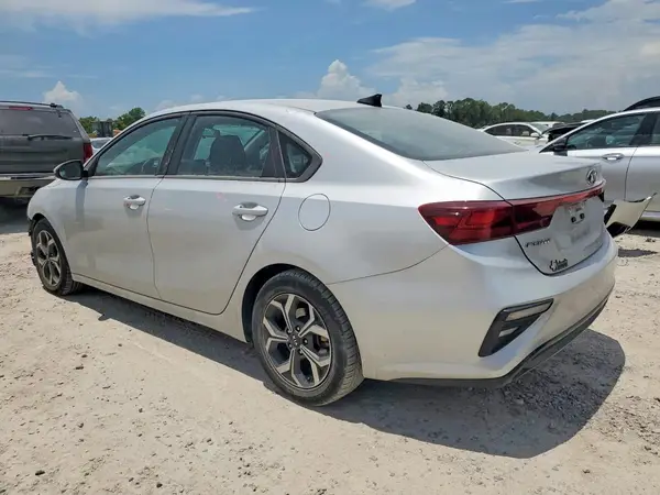 3KPF24AD2LE141340 2020 KIA FORTE - Image 2