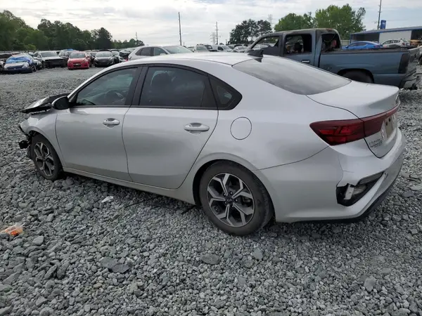 3KPF24AD2LE141743 2020 KIA FORTE - Image 2