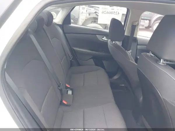 3KPF24AD2LE143976 2020 KIA FORTE - Image 8