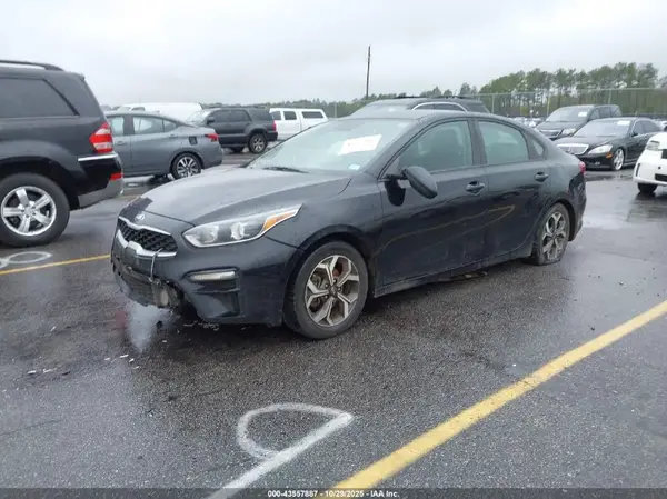 3KPF24AD2LE155643 2020 KIA FORTE - Image 2