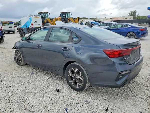 3KPF24AD2LE156968 2020 KIA FORTE - Image 2