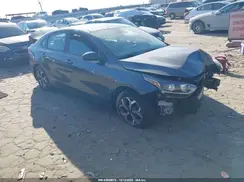 3KPF24AD2LE165587 2020 KIA FORTE