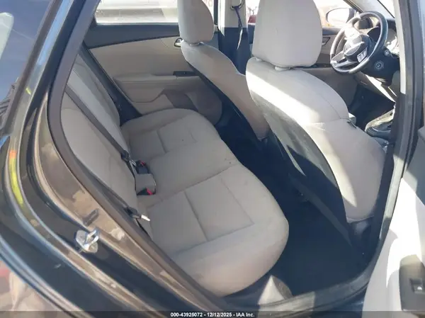3KPF24AD2LE165587 2020 KIA FORTE - Image 8
