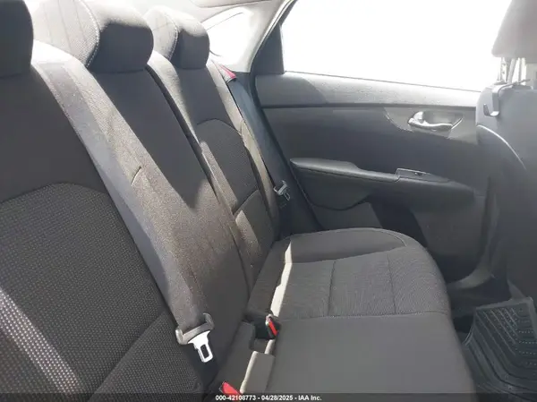 3KPF24AD2LE170966 2020 KIA FORTE - Image 8