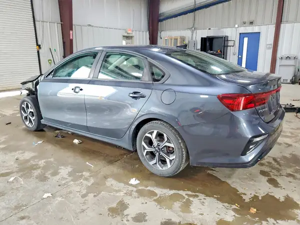 3KPF24AD2LE174192 2020 KIA FORTE - Image 2