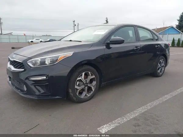3KPF24AD2LE174807 2020 KIA FORTE - Image 2