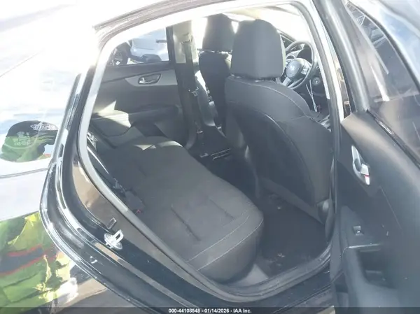 3KPF24AD2LE174810 2020 KIA FORTE - Image 8