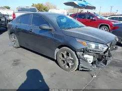 3KPF24AD2LE174872 2020 KIA FORTE