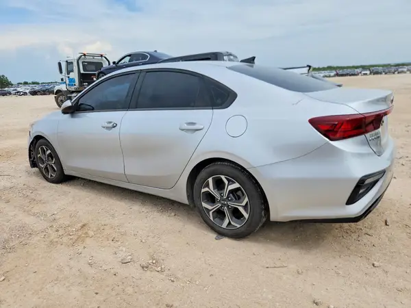 3KPF24AD2LE177660 2020 KIA FORTE - Image 2