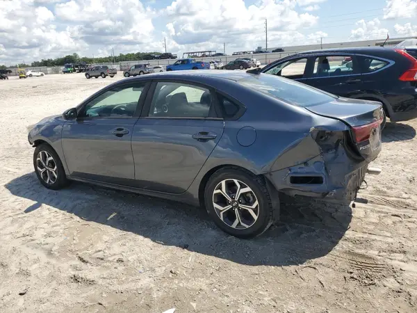 3KPF24AD2LE182227 2020 KIA FORTE - Image 2