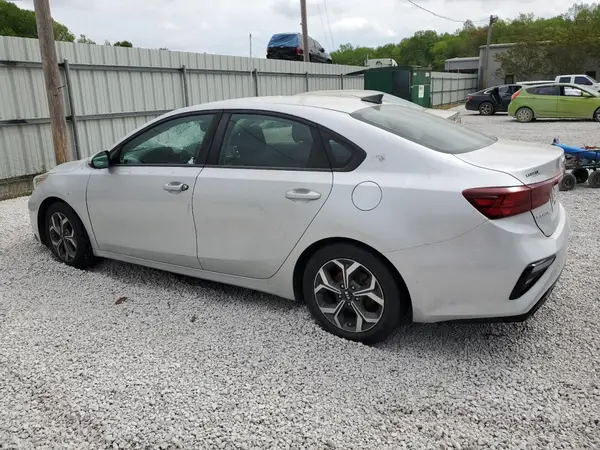 3KPF24AD2LE187038 2020 KIA FORTE - Image 2