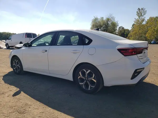 3KPF24AD2LE189212 2020 KIA FORTE - Image 2