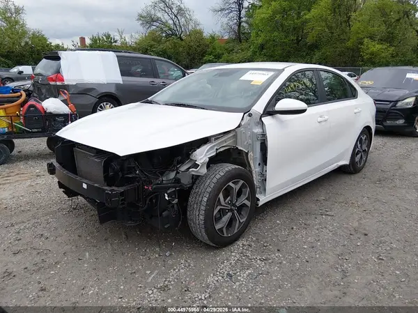 3KPF24AD2LE189744 2020 KIA FORTE - Image 2
