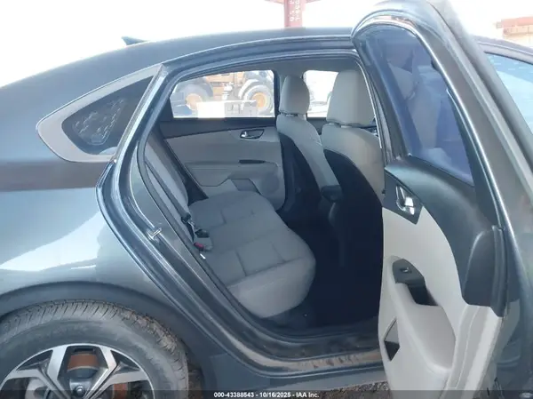 3KPF24AD2LE192403 2020 KIA FORTE - Image 8