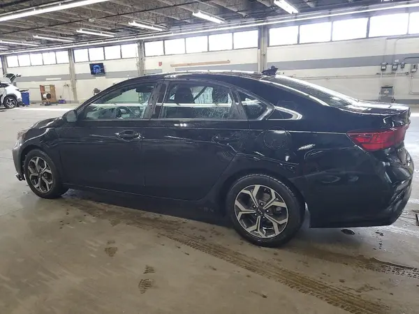3KPF24AD2LE201052 2020 KIA FORTE - Image 2
