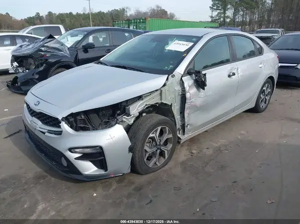3KPF24AD2LE202220 2020 KIA FORTE - Image 2