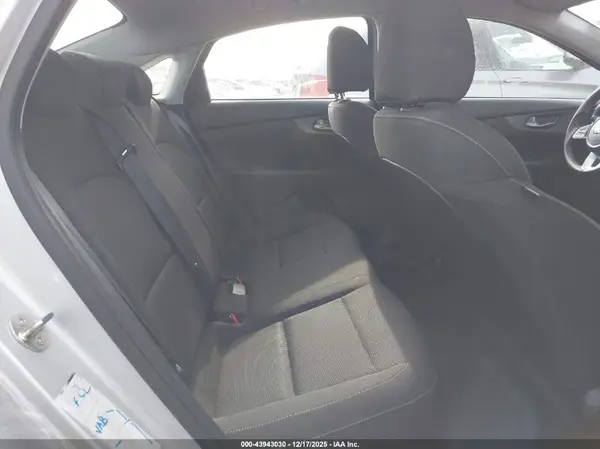 3KPF24AD2LE202220 2020 KIA FORTE - Image 8