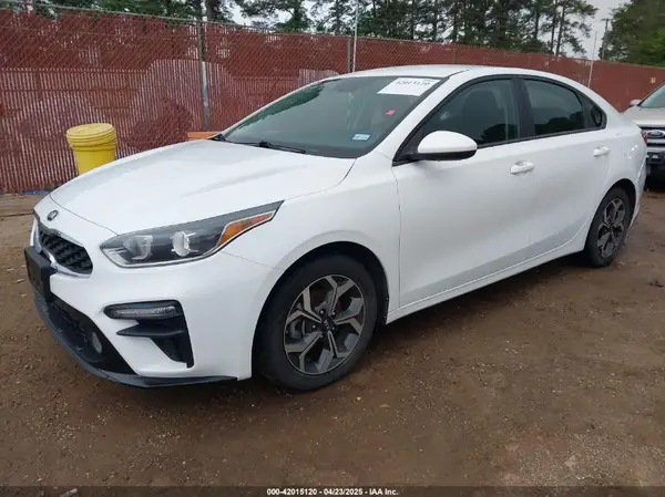 3KPF24AD2LE209197 2020 KIA FORTE - Image 2