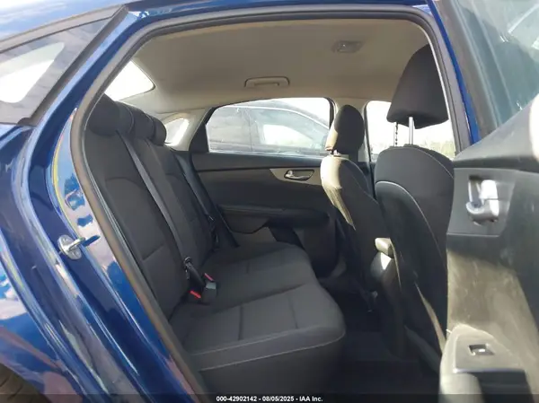 3KPF24AD2LE210656 2020 KIA FORTE - Image 8