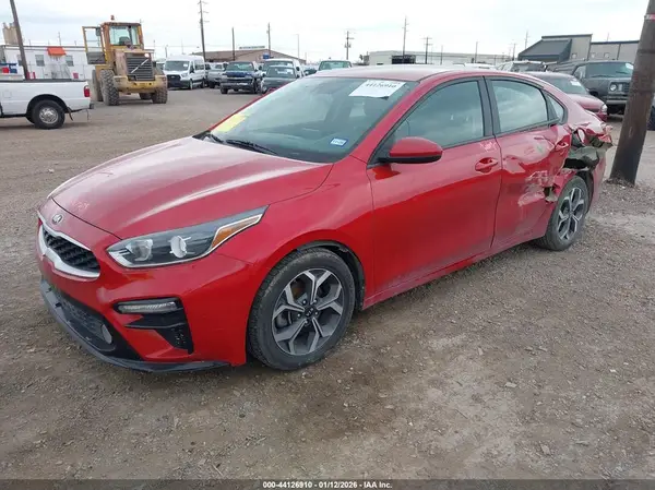 3KPF24AD2LE211225 2020 KIA FORTE - Image 2