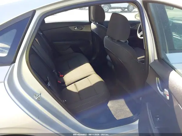 3KPF24AD2LE213508 2020 KIA FORTE - Image 8