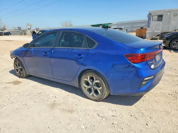3KPF24AD2LE218238 2020 KIA FORTE - Image 2