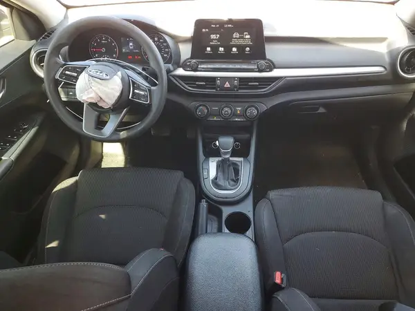 3KPF24AD2LE218238 2020 KIA FORTE - Image 8