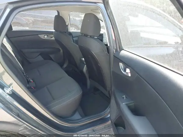 3KPF24AD2LE221947 2020 KIA FORTE - Image 8