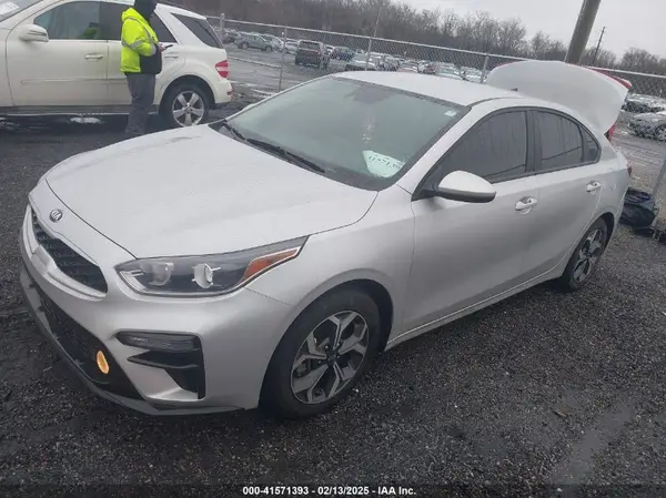 3KPF24AD2LE223536 2020 KIA FORTE - Image 2
