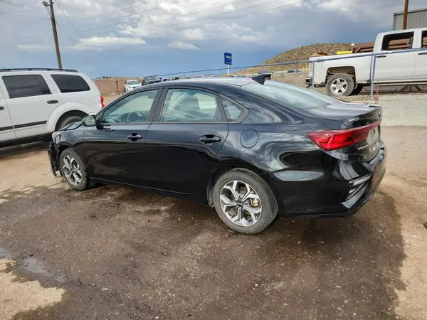 3KPF24AD2LE227392 2020 KIA FORTE - Image 2