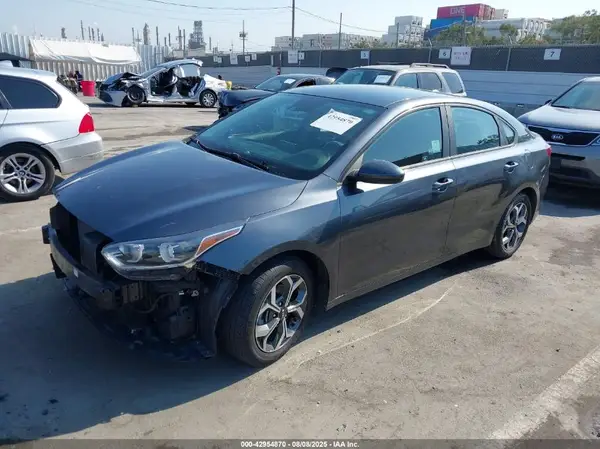 3KPF24AD2LE231703 2020 KIA FORTE - Image 2